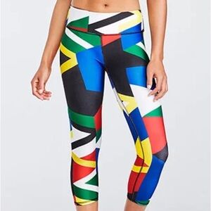 Fabletics Define Powerhold Capri Mid Rise Leggings Size Small